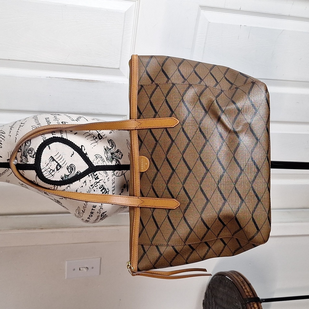 FOSSIL Signature Ryder Chevron Key Shopper Tote Shoulder Bag